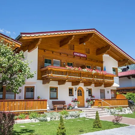 Apartment Bacher Wald im Pinzgau Exterior photo